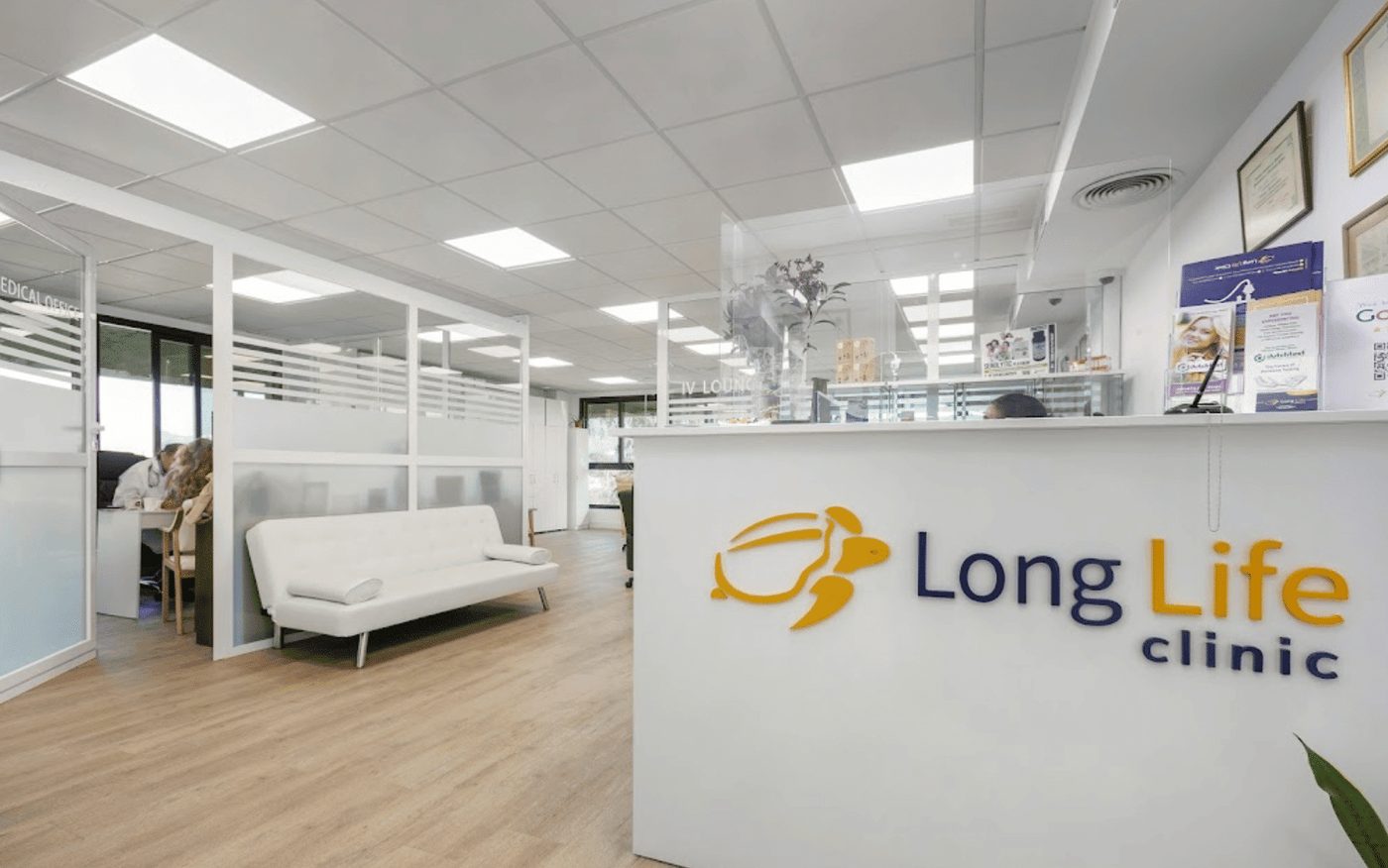 Long Life Clinic reception, Marbella