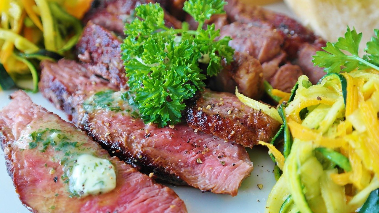 Carne con proteínas para el ayuno intermitente.